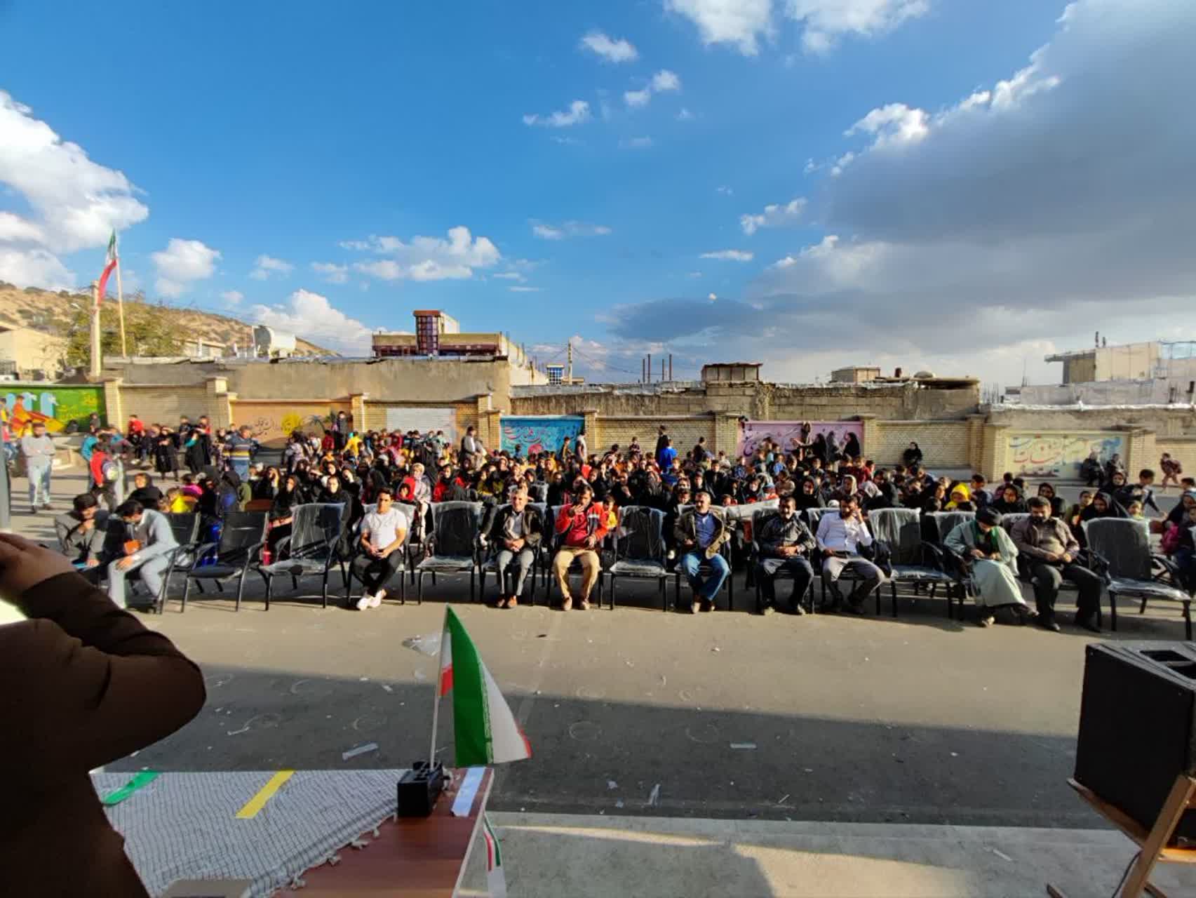 گرامی داشت روز دانش آموز توسط کانون دفاع مقدس مادوان