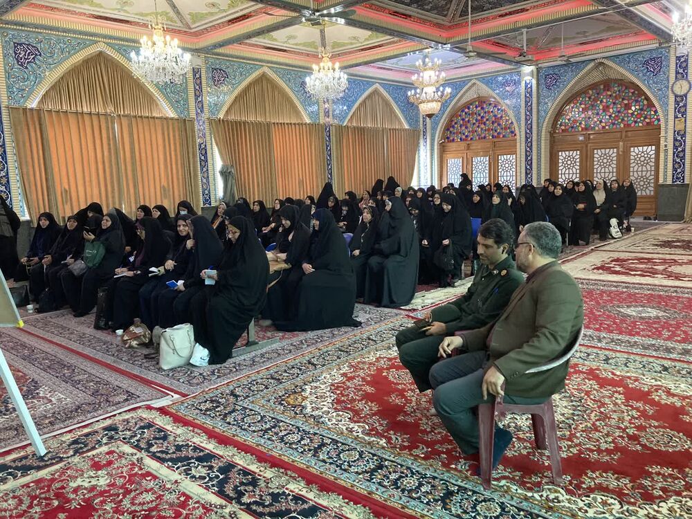 دوره آموزشی «دانا» با هدف جهاد تبیین و توانمند سازی مداحان خواهر برگزار شد