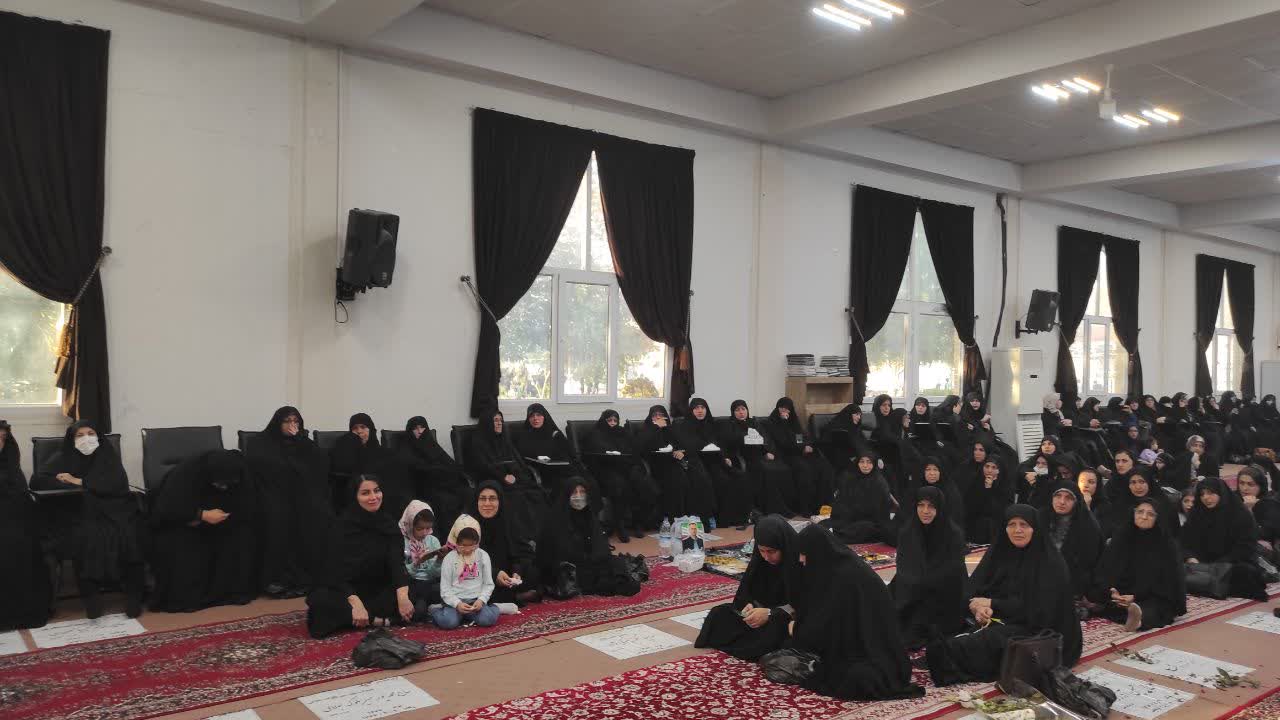 اغتشاشات نتیجه فضای مجازی و تاثیر دشمن بر روی تربیت فرزندانمان بود