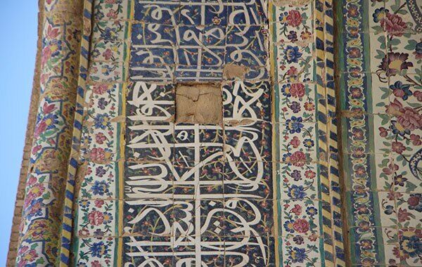 حال ناخوش نگین زندیه؛ مسجد وکیل چشمانتظار دستان مرمتگر