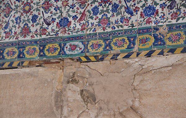 حال ناخوش نگین زندیه؛ مسجد وکیل چشمانتظار دستان مرمتگر