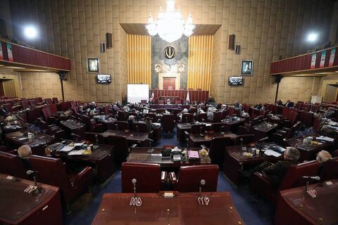 قانون پولی و بانکی کشور بررسی شد