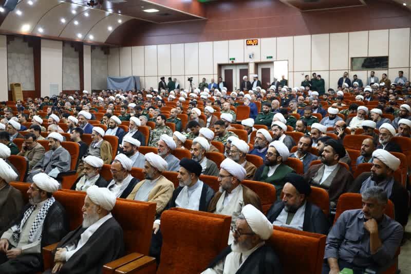 عکس| آئین تکریم و معارفه مسئول نمايندگي ولي فقيه در سپاه کربلا