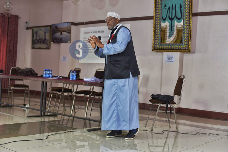 آشنایی غیرمسلمانان با «کلام الله» در مسجد جامع نایروبی + تصویر