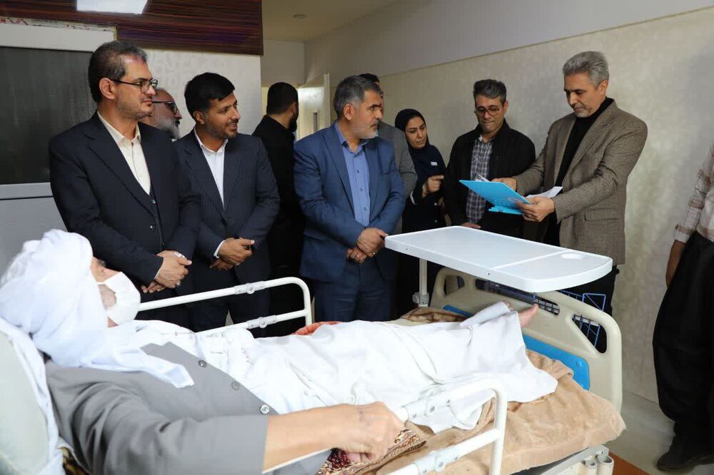 عیادت استاندار کردستان از امام جمعه روستای نگل