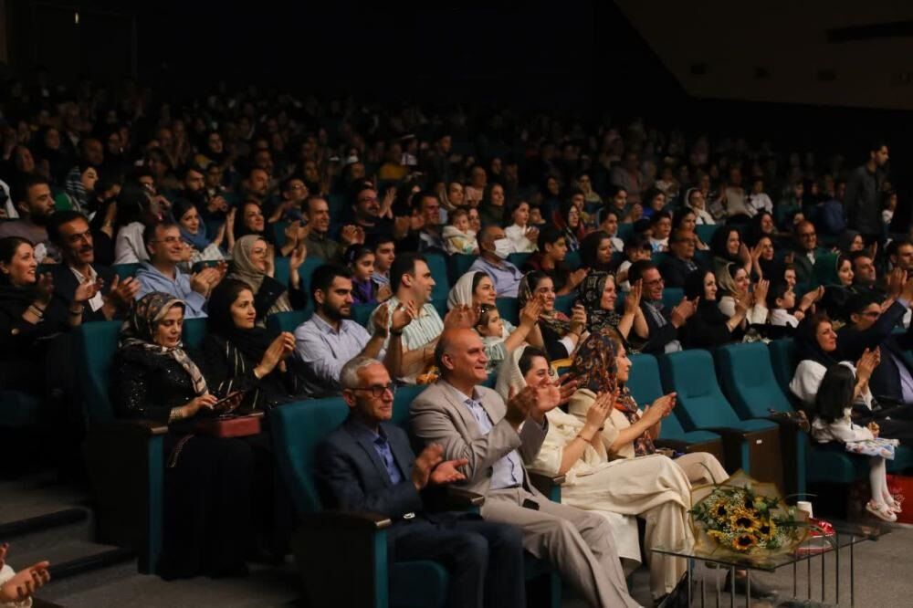 اجرای پنجمین کنسرت هنرجویان آموزشگاه موسیقی طلوع آران و بیدگل