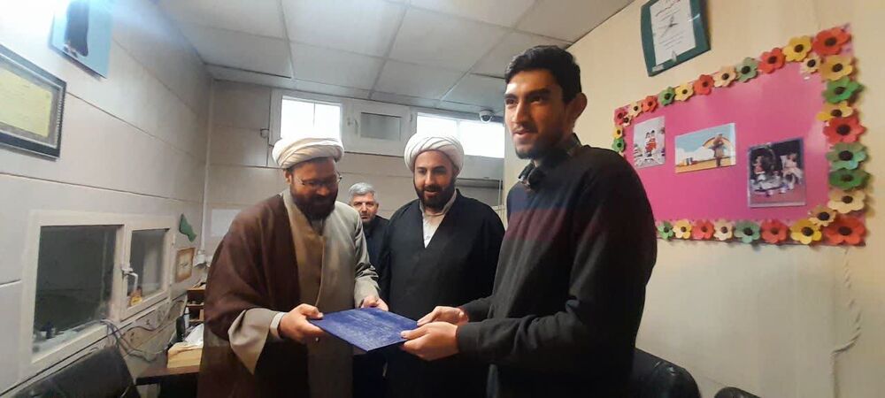 باید از روشهای خلاقانه و نوین برای فرهنگ کتابخوانی استفاده کرد