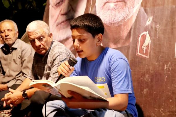 این کانون مسجدی کتاب را واسطه دوستی بچهها با شهدا کرده است