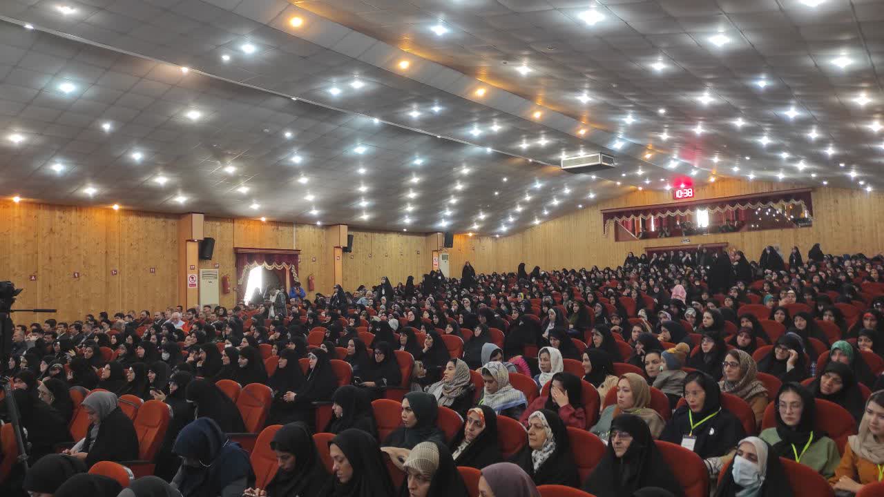 شناخت ظرفیت های رسانه ای، پویایی در مسیر انقلاب را به همراه دارد