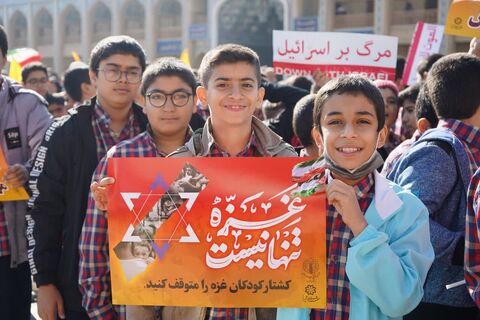 تجمع دانش‌آموزان شیرازی در حمایت از کودکان غزه