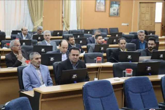 بهره وری و رشد اقتصادی با فعالیت شرکت های دانش بنیان افزایش می یابد