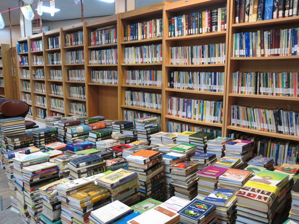 پنجره بهشت کتاب شهداء در کانون مسجد امام حسن مجتبی(ع)