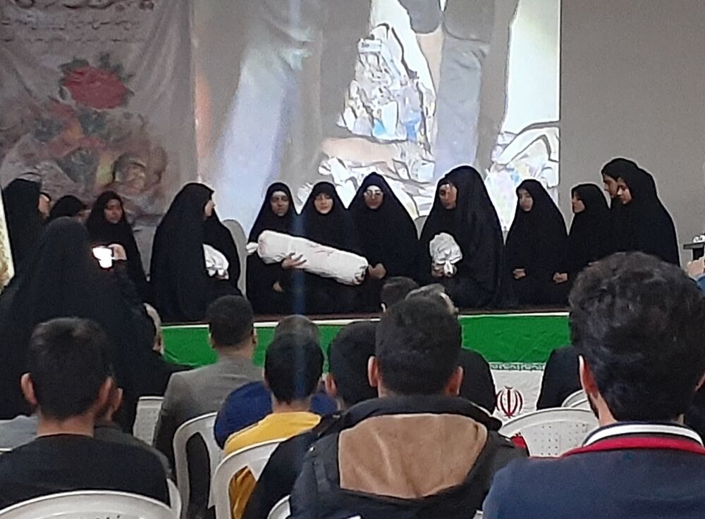 برگزاری اولین یادواره شهدای دانش آموز مناطق محروم در  روستای کیاسر بهشهر
