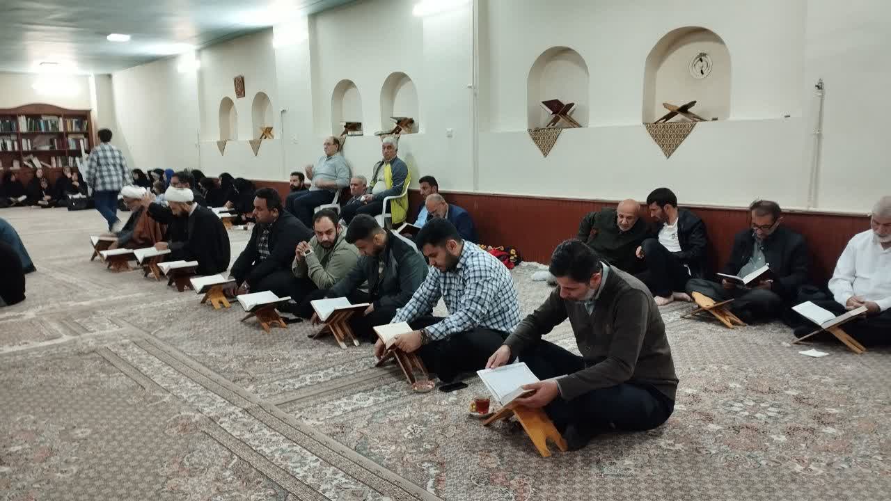 محفل نورانی انس با قرآن کریم در آستارا برگزار شد