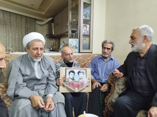 برپایی میز خدمات درمانی و حقوقی در مسجد ثارالله(ع) نارمک