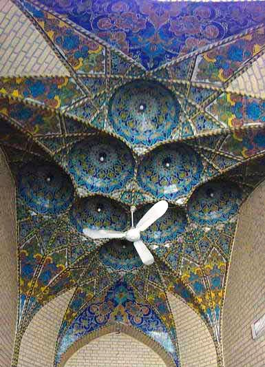 مسجد ابوالفتح؛ از مساجد نامدار دوره قاجار با جاذبههای معماری