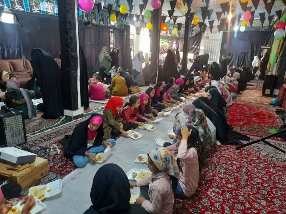 جشن ولادت حضرت زینب(س) در کانونهای مساجد کرمانشاه برگزار شد