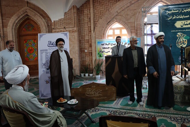 اهدای المان «مسجد؛ پایگاه قرآنی» به کانون های مساجد مازندران
