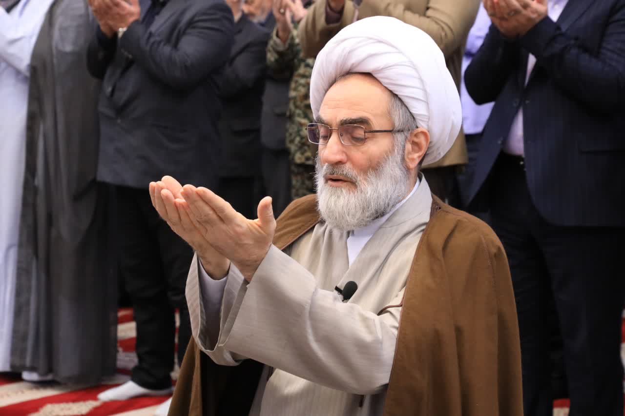 تولیدکنندگان باید در تولید و عرضه کالای مطلوب رقابت کنند