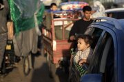 بازگشت فلسطینی‌ها به شمال غزه با آغاز آتش بس+ فیلم