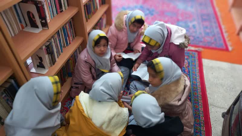تجربه شیرین نمایشگاه کتاب روستایی به همت بچههای مسجد