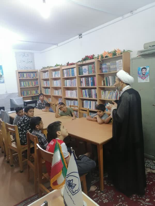 مسجدی که با همکاری بسیج و کانون فرهنگیهنری برقرار است