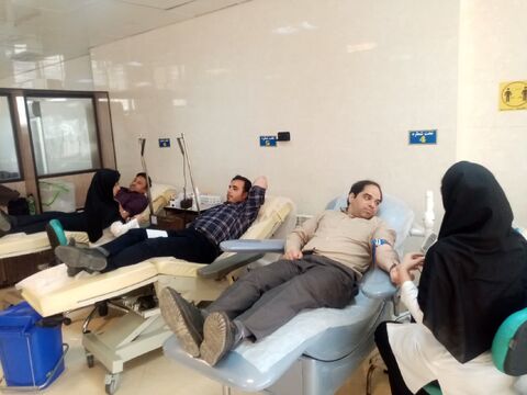 اهدای ۱۵ هزار سی سی خون توسط کانون بسیج فرهنگیان جهرم به بیماران نیازمند
