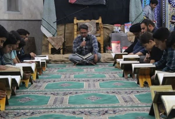 این مساجد مجری سبک زندگی فاطمی در محلاتاند