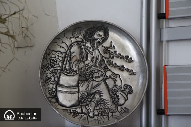 از طلبگی تا قلم زنی/ خلق زیبایی و تراوش هنر در دستان هنرمند ملایری