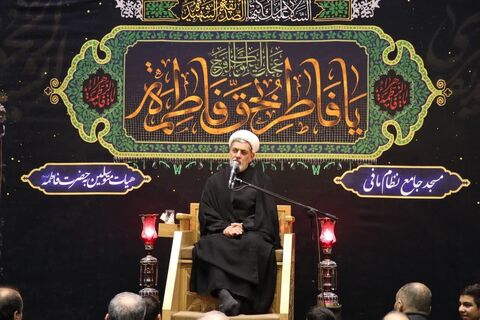 امام زمان(عج) با الگوگیری از حضرت زهرا(س) جهان را از عدالت پر می کنند