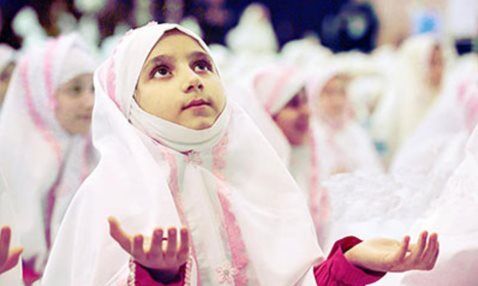 لزوم تبیین فلسفه و ثمرات نماز برای نسل جدید