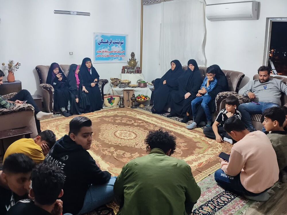 برگزاری شونیشت فرهنگی در کانون فرهنگی انصار المهدی نکا