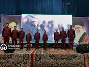 فیلم| اجرای گروه سرود دراک کرمان در اجتماع بسیجیان