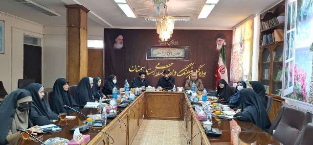 زن در ساخت تمدن می تواند جامعه را متحول کند