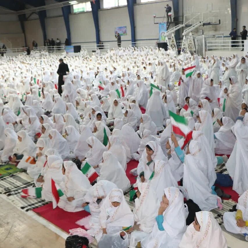 هیاهوی فرشتگان کُرد ایرانی در جشن بندگی