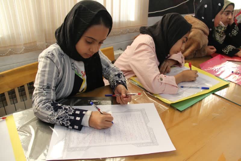 اجرای طرح کتابت قرآن کریم همزمان با ایام شهادت حضرت زهرا (س)