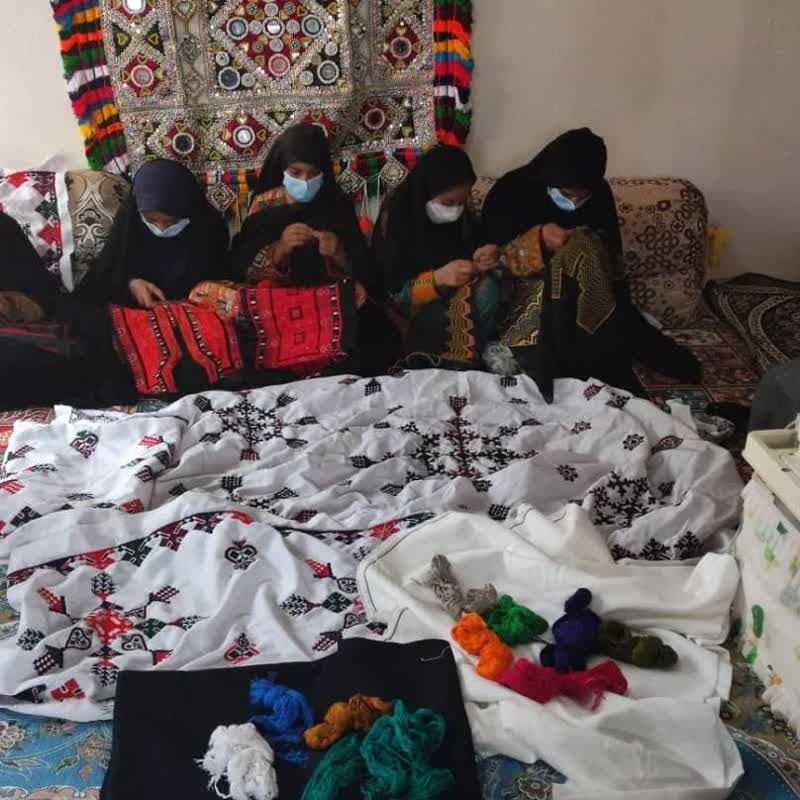 رونق اقتصاد مسجدی با هنر سوزندوزی بانوان