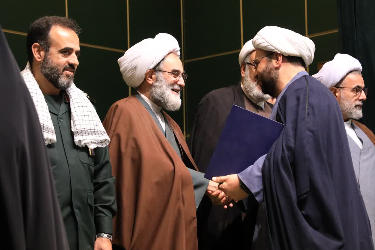 مکتب شهیدان، مکتب رابطه با قرآن، دعا و نیایش و خانه و خانواده است