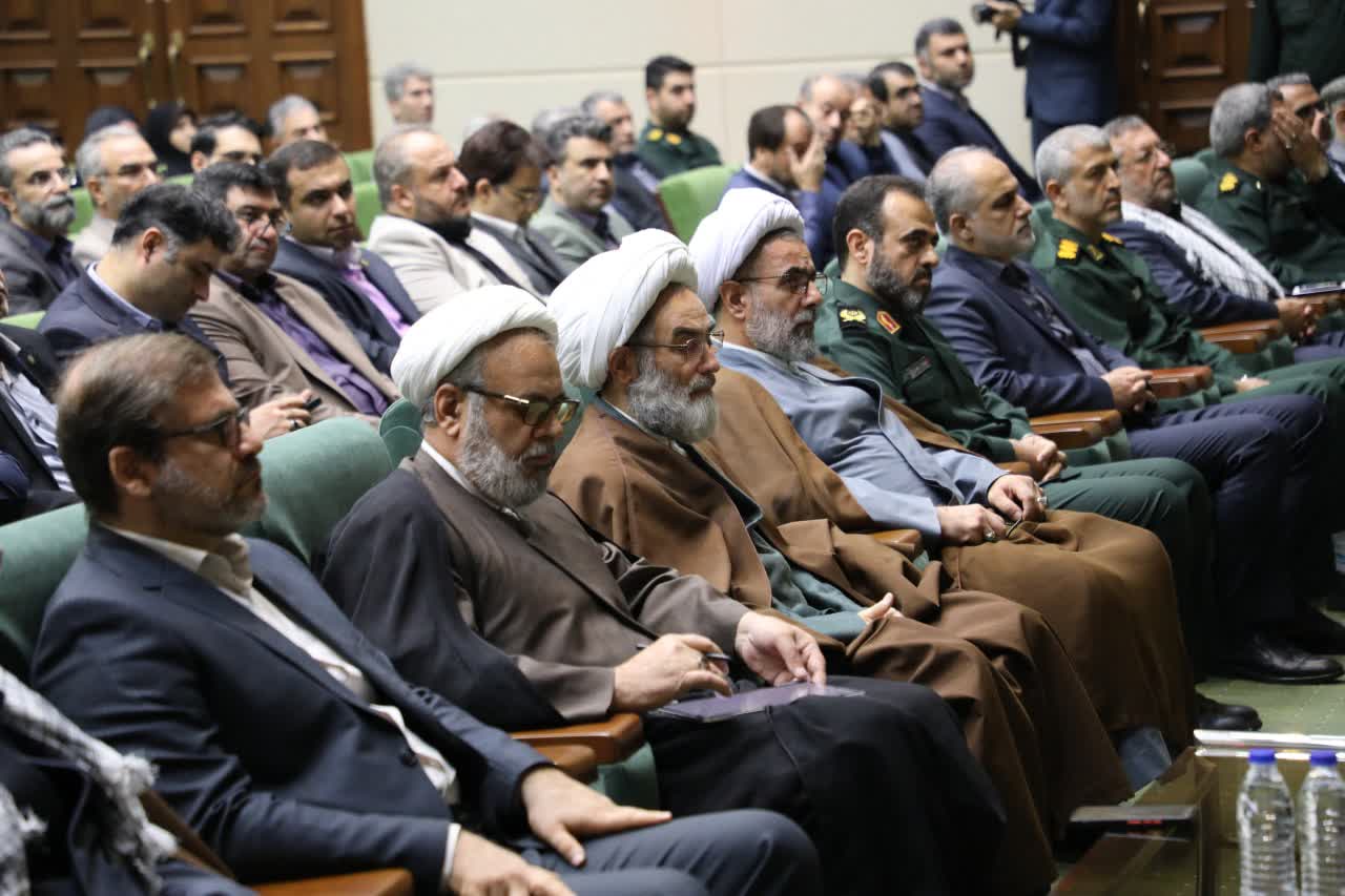 مکتب شهیدان، مکتب رابطه با قرآن، دعا و نیایش و خانه و خانواده است