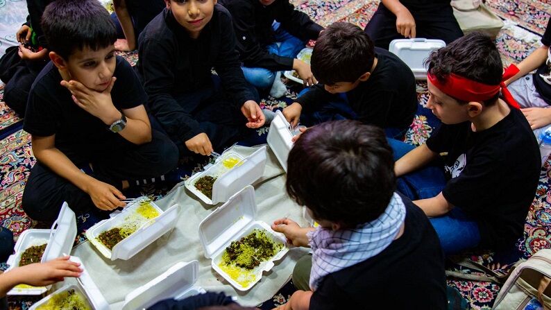 این هیأت با همت دانشجویان در فضای دینی اجتماعی موثر شده است