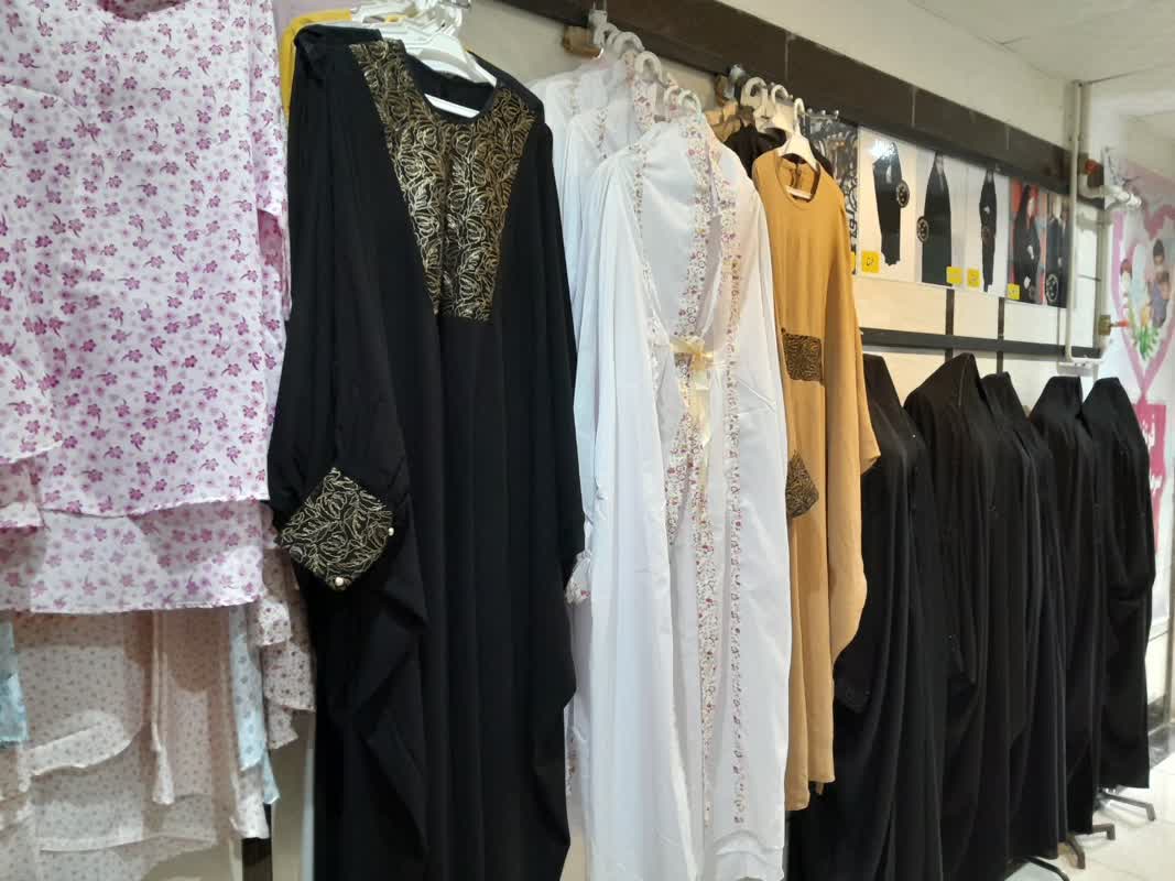 کارگاه خیاطی که از جوانی جمعیت حمایت میکند