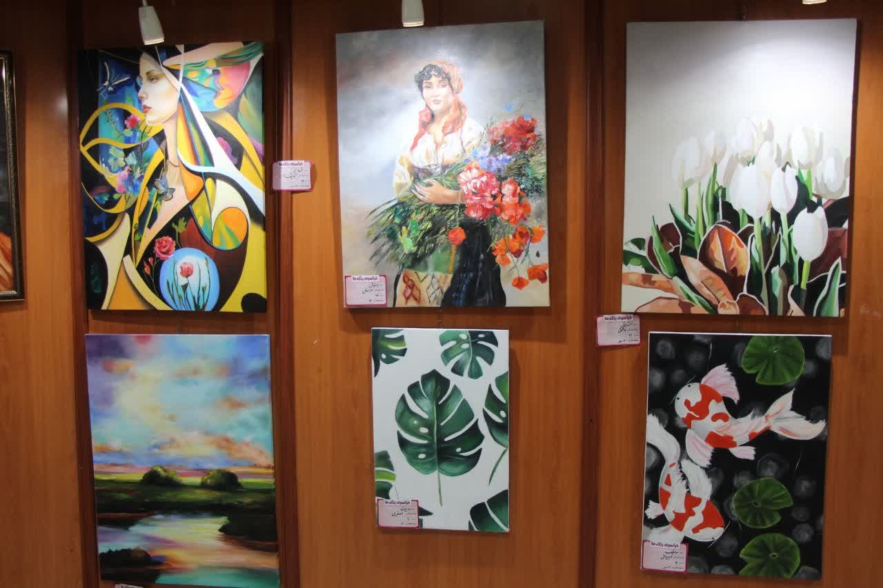 نمایشگاه گروهی نقاشی در آستارا گشایش یافت