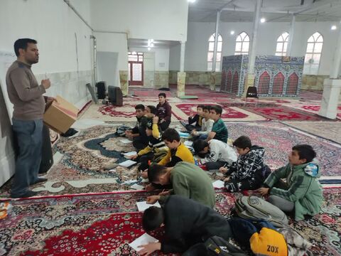 کلاس آموزش قرآن و احکام ویژه نوجوانان در شهر دلبران برگزار شد