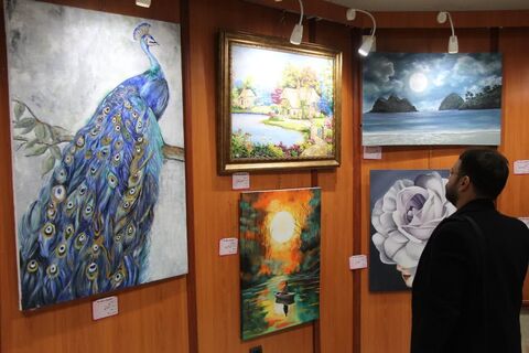 نمایشگاه گروهی نقاشی در آستارا گشایش یافت
