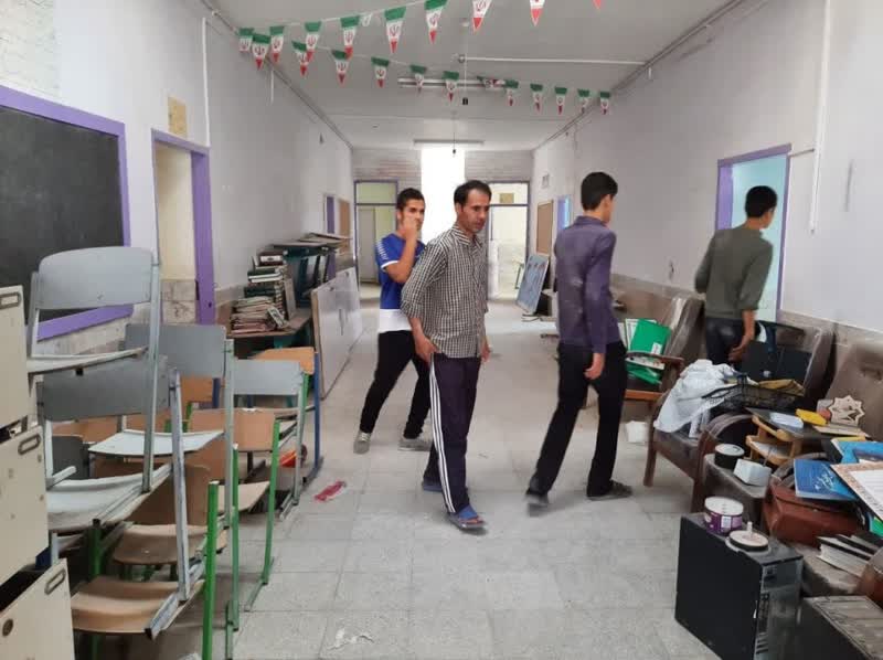 این دههشصتی جوانیاش را وقف فعالیت فرهنگی در مسجد کردهاست