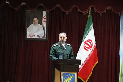 سربازی عبادت و جهاد در راه خداست سربازی عبادت و جهاد در راه خداست