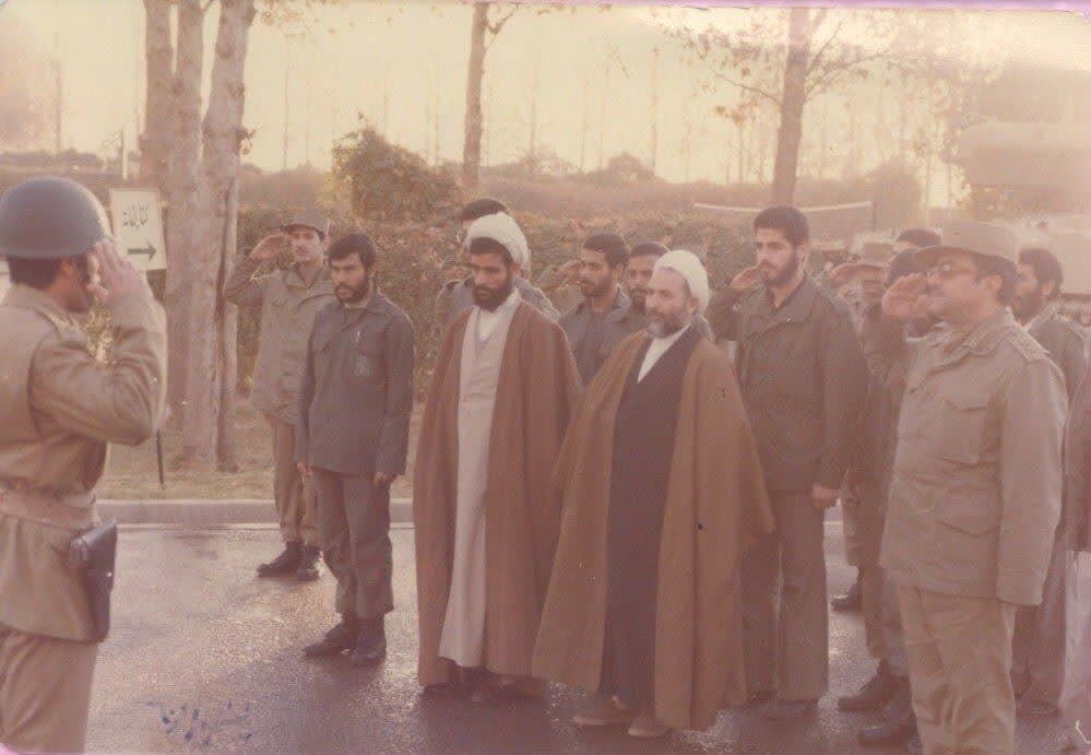 روایتی از زندگی و زمانه آیتالله یزدی؛ شخصیتی جامع و اثرگذار + تصاویری کمتر دیده شده