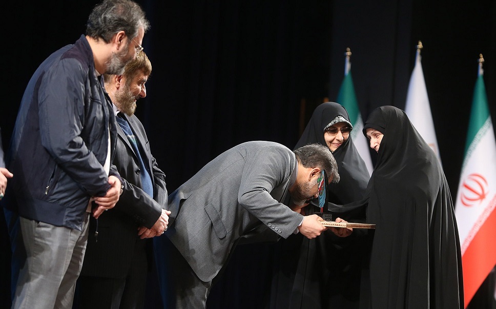 لبیک خواهران فعال در کانونهای مساجد به الگوی زن تراز انقلاب