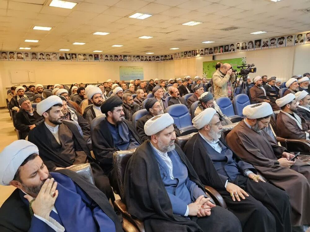 وحدت شیعه و سنی در کردستان نماد ارادت به اهل بیت است