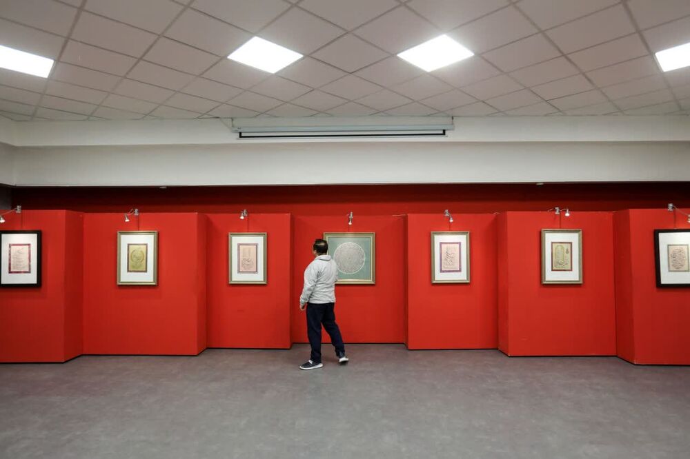 نمایشگاه آثار خوشنویسی «یاس کبود» در‌مشهد